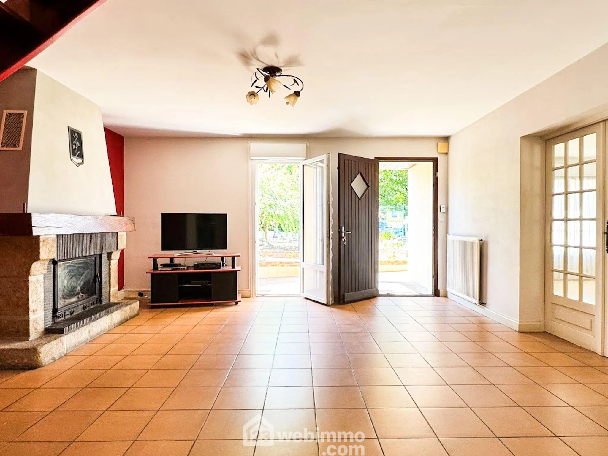 Maison à Cholet de 129 m² avec potentiel, proche commodités 
