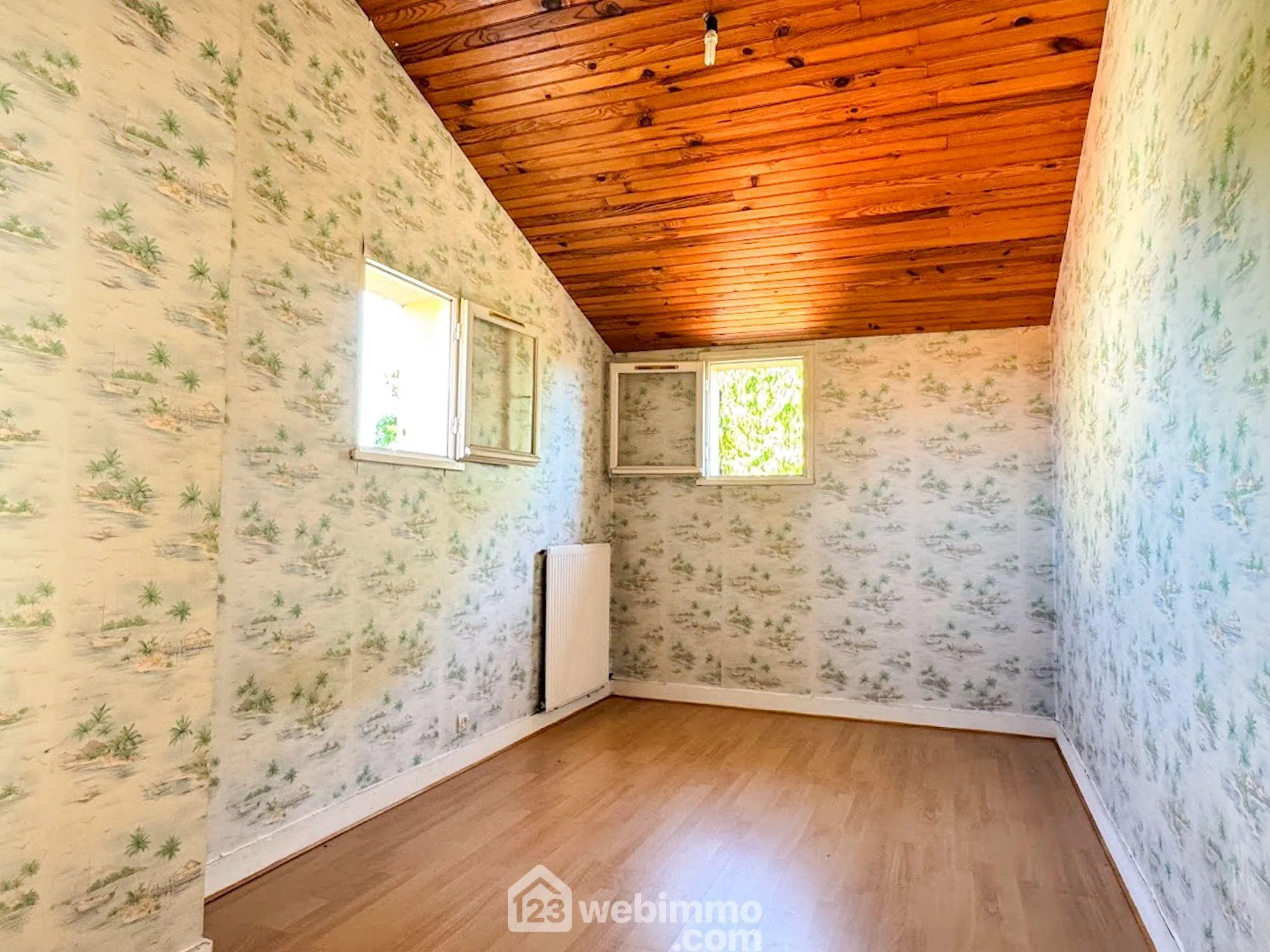 Maison à Cholet de 129 m² avec potentiel, proche commodités 