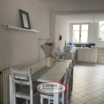 Maison à vendre à Carquefou en plein centre avec jardin et 4 chambres