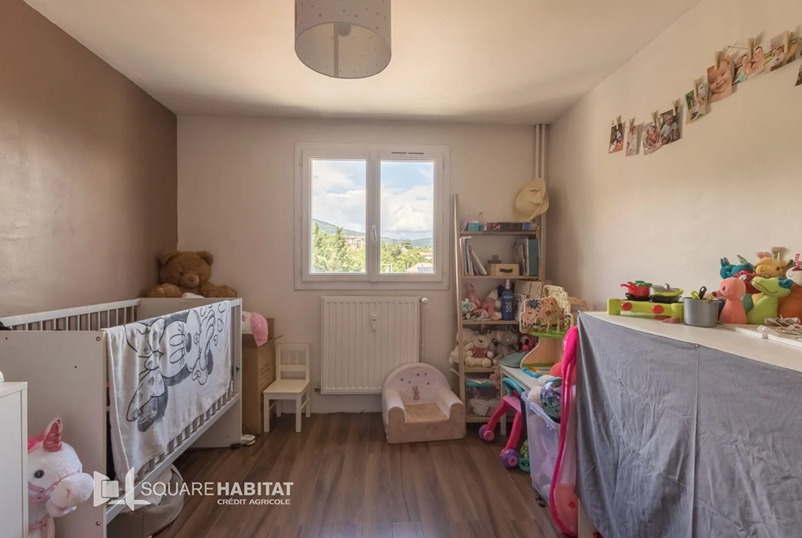Appartements à vendre à Gap - T3 rénové avec balcon et garantie revente 