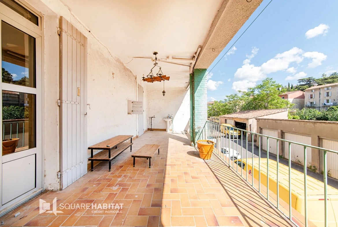 Maison de ville à Apt 175 m² avec terrasse et garage 