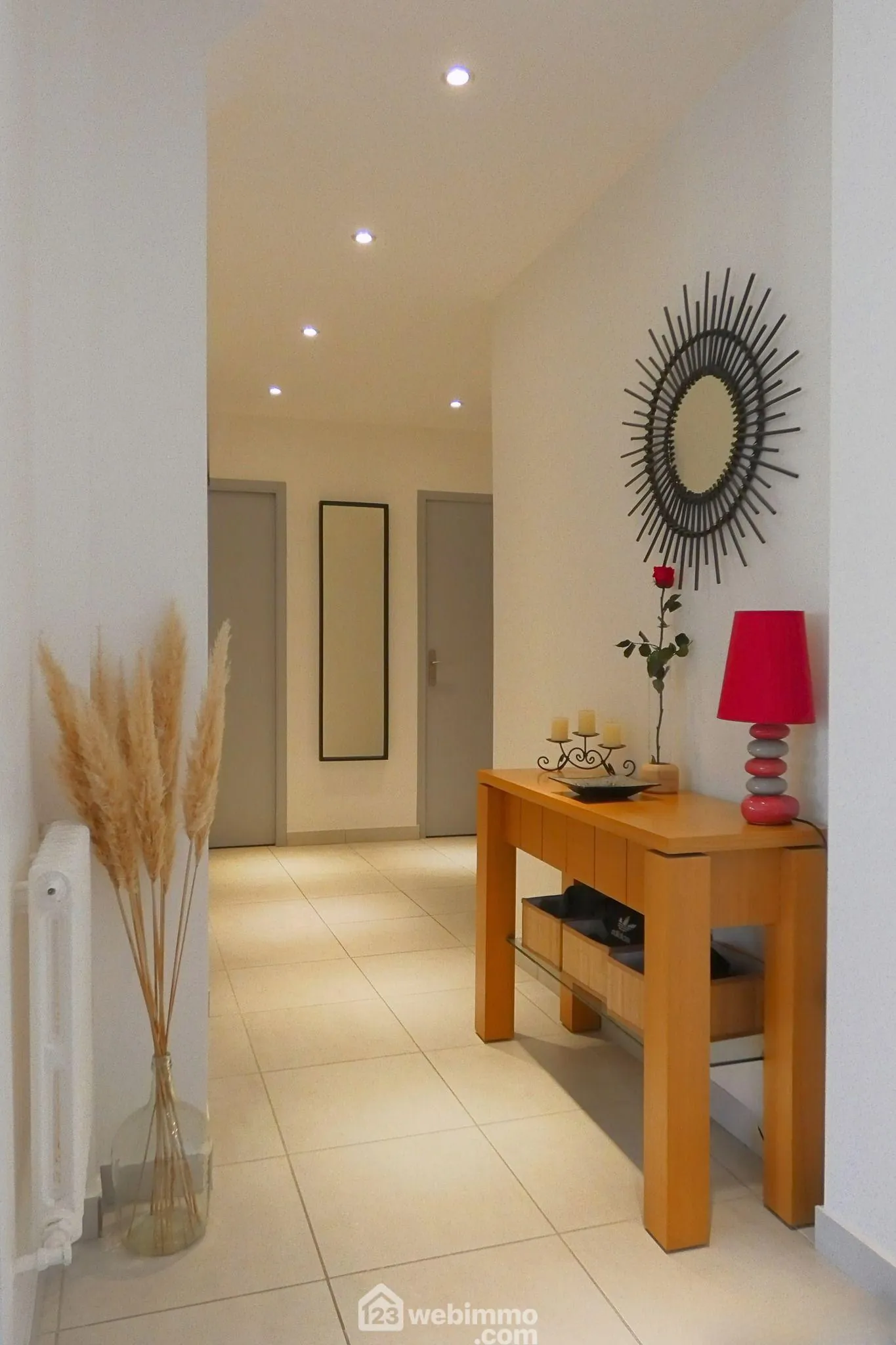 Spacieux appartement T4 à Ugine avec garage, cave et vue imprenable sur le Mont Charvin 