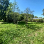 Terrain constructible plat de 825 m² à Vènes - Emplacement paisible