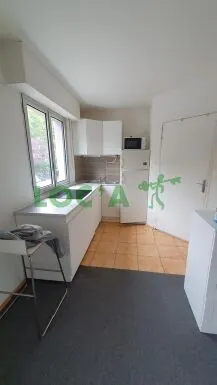 Studio Meublé de 23,22 m² avec Piscine et Parking à Dijon 
