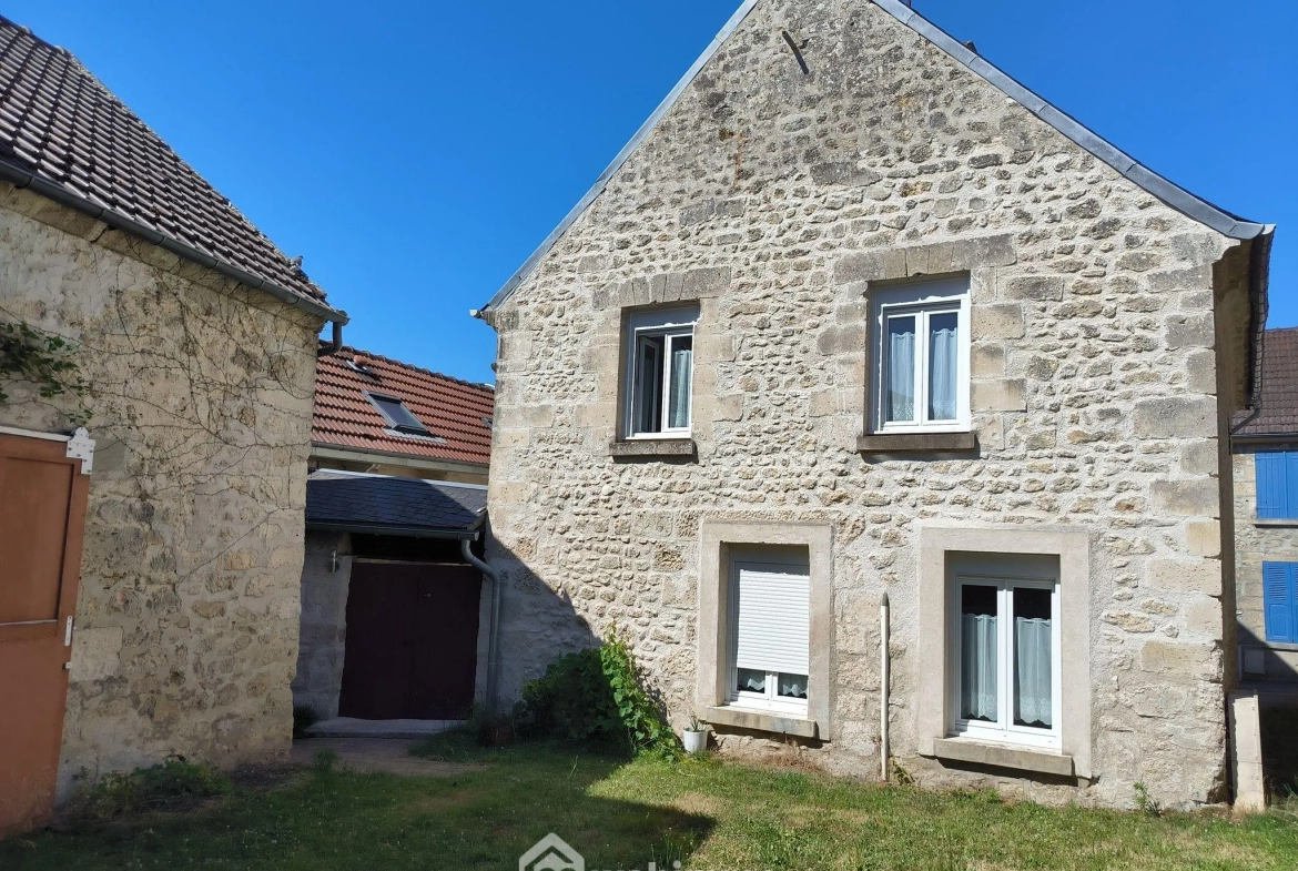 Maison de 115m² avec appartement indépendant et jardin à Courcelles-sur-Vesle 