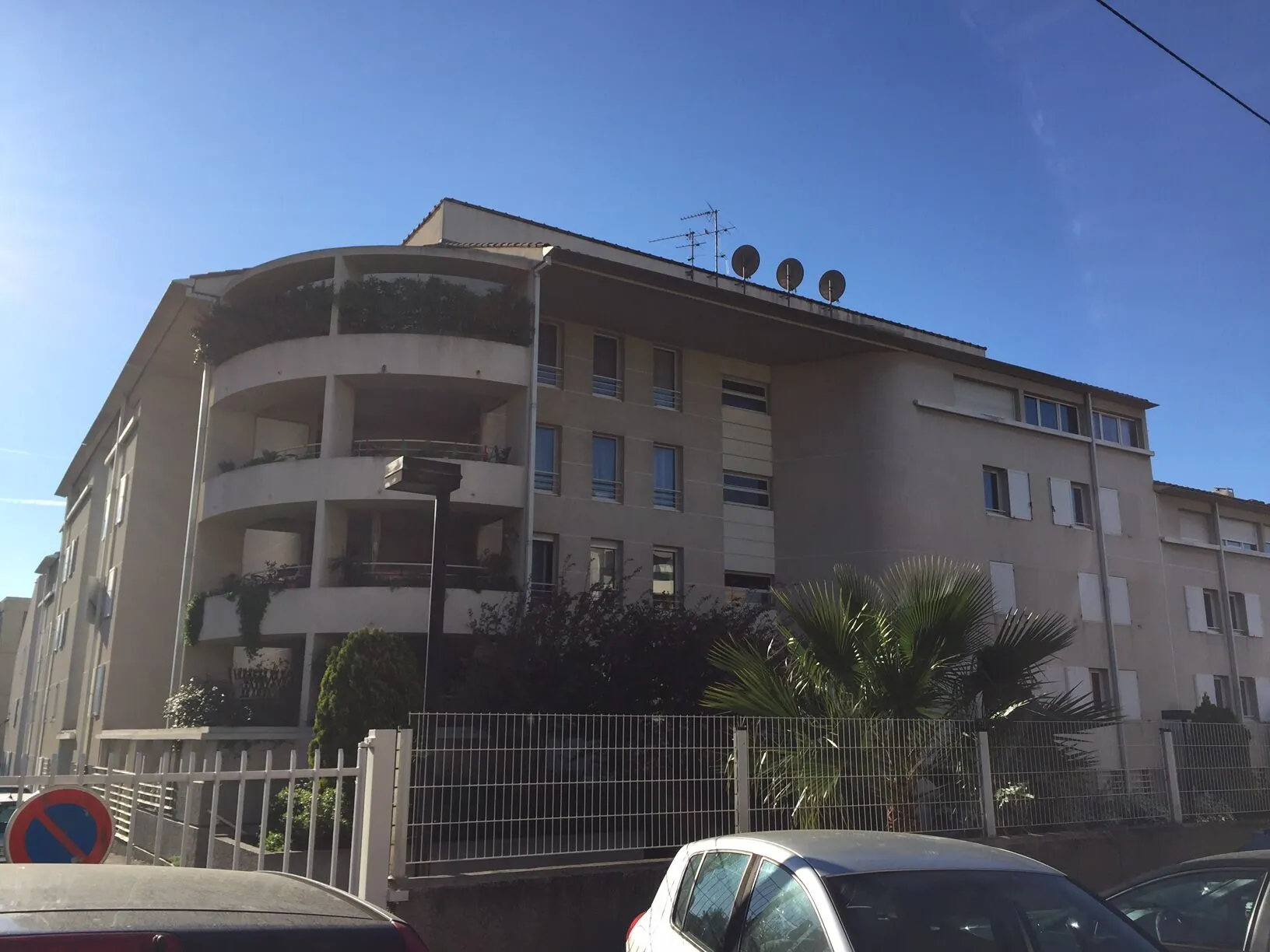 Appartement T3 à vendre à Marseille Estaque avec terrasse – 70 m² 