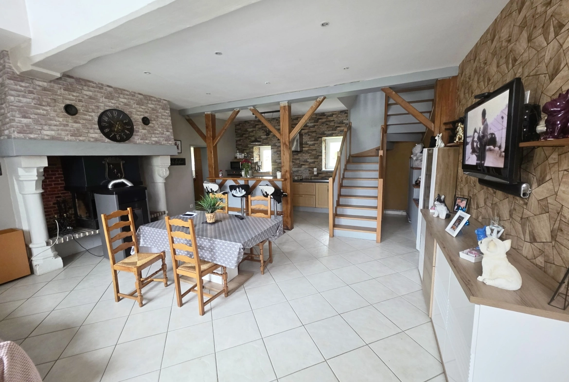 Superbe maison de caractère avec bâtiments à vendre à la campagne près de Goderville 