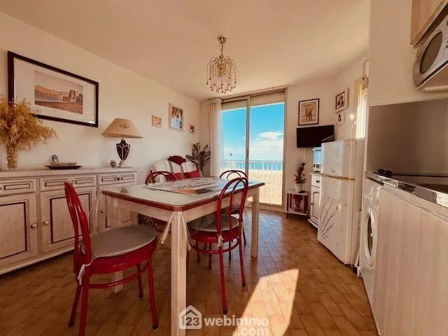 Appartement T2 cabine de 36 m² avec terrasse et vue mer au Le Barcarès 
