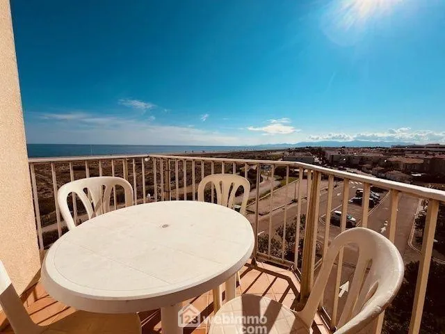 Appartement T2 cabine de 36 m² avec terrasse et vue mer au Le Barcarès 