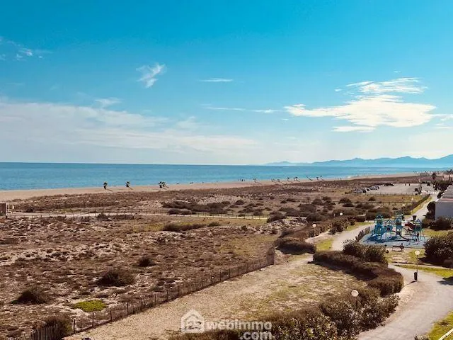 Appartement T2 cabine de 36 m² avec terrasse et vue mer au Le Barcarès 