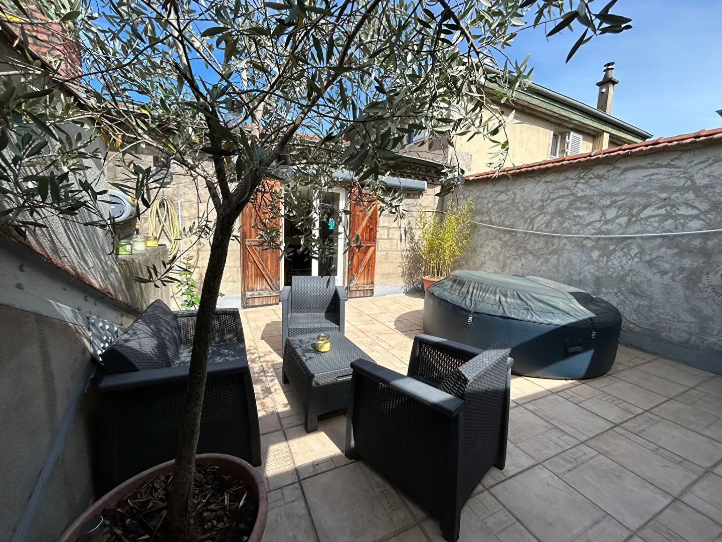Appartement de type 4 avec terrasse à Saint-Chamond - 3 chambres, 50 m2 