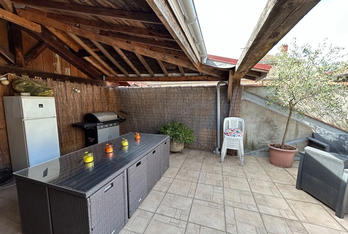 Appartement de type 4 avec terrasse à Saint-Chamond - 3 chambres, 50 m2 