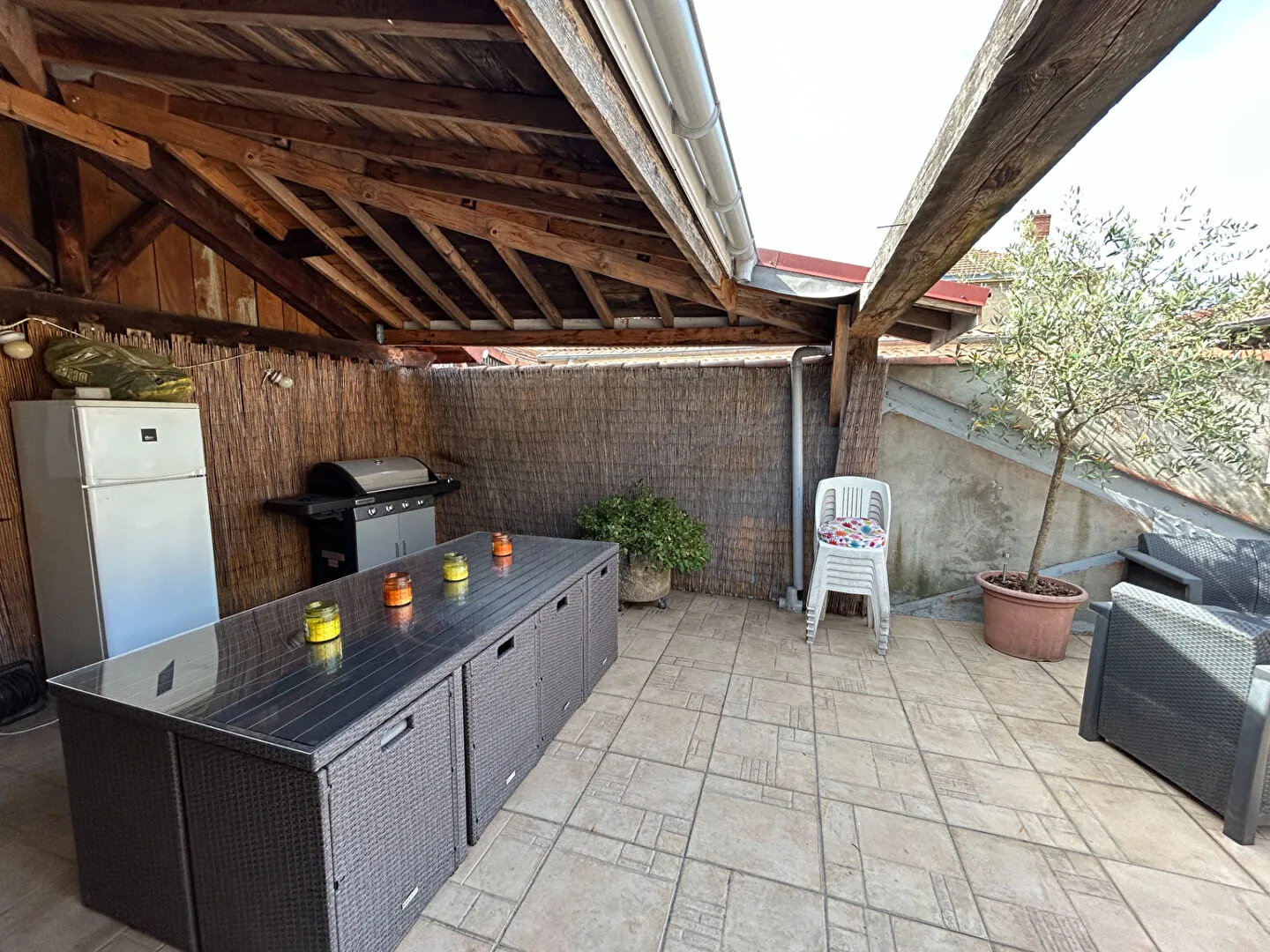 Appartement de type 4 avec terrasse à Saint-Chamond - 3 chambres, 50 m2 