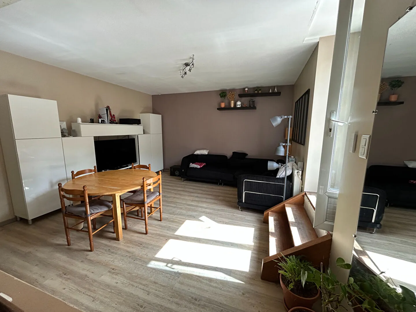 Appartement de type 4 avec terrasse à Saint-Chamond - 3 chambres, 50 m2 