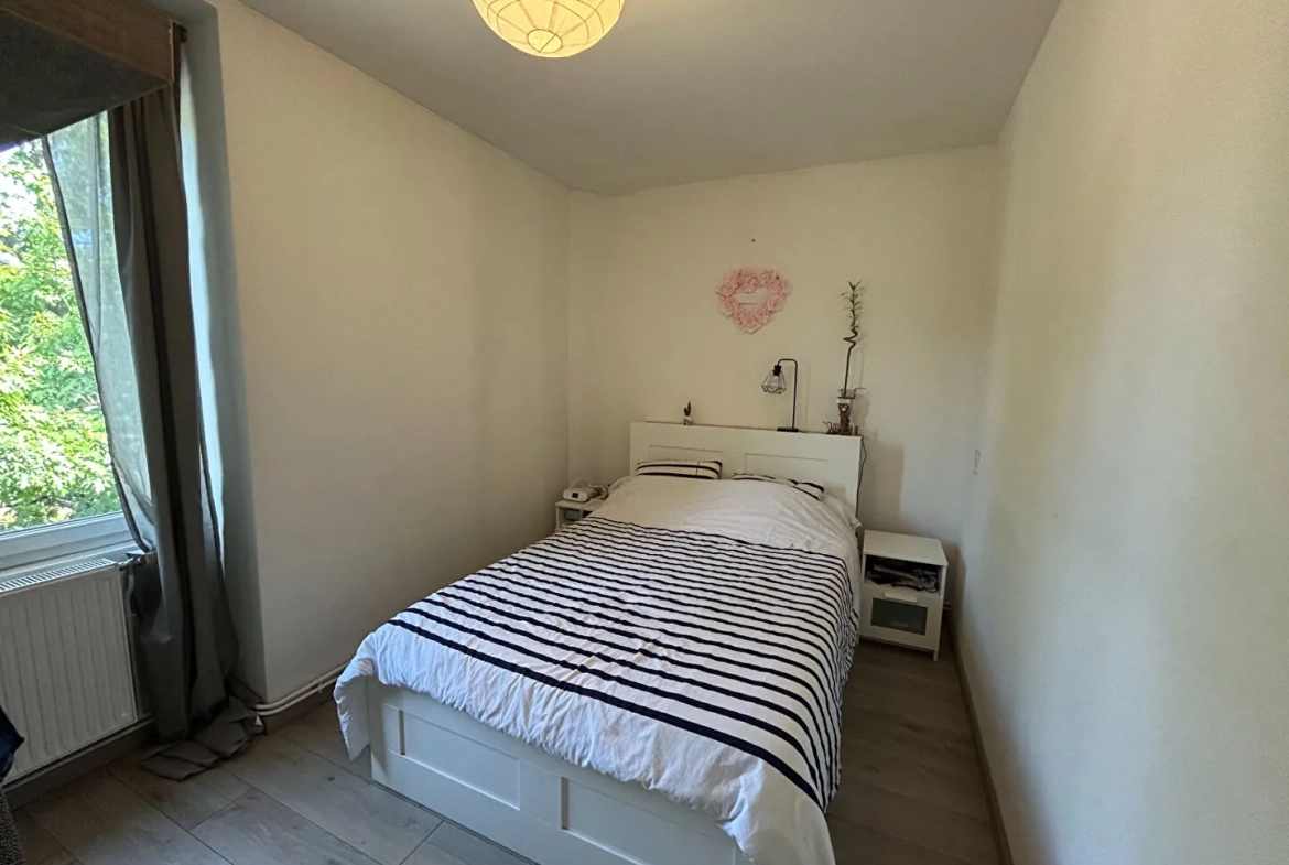 Appartement de type 4 avec terrasse à Saint-Chamond - 3 chambres, 50 m2 