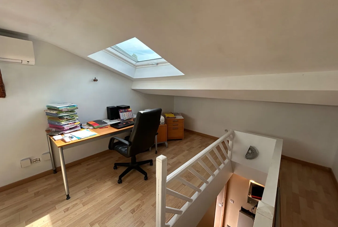 Appartement de type 4 avec terrasse à Saint-Chamond - 3 chambres, 50 m2 