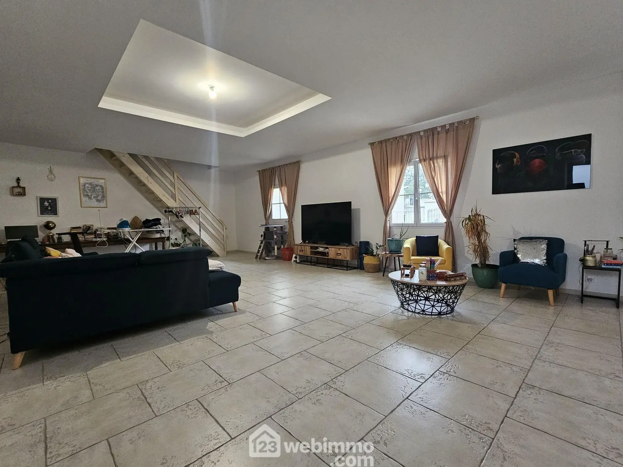 Grande maison familiale à Bouffignereux avec jardin et garage - 309 m² 