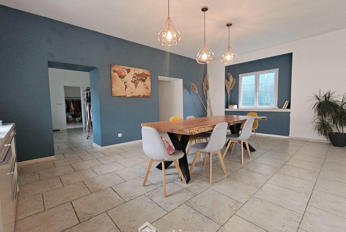Grande maison familiale à Bouffignereux avec jardin et garage - 309 m² 