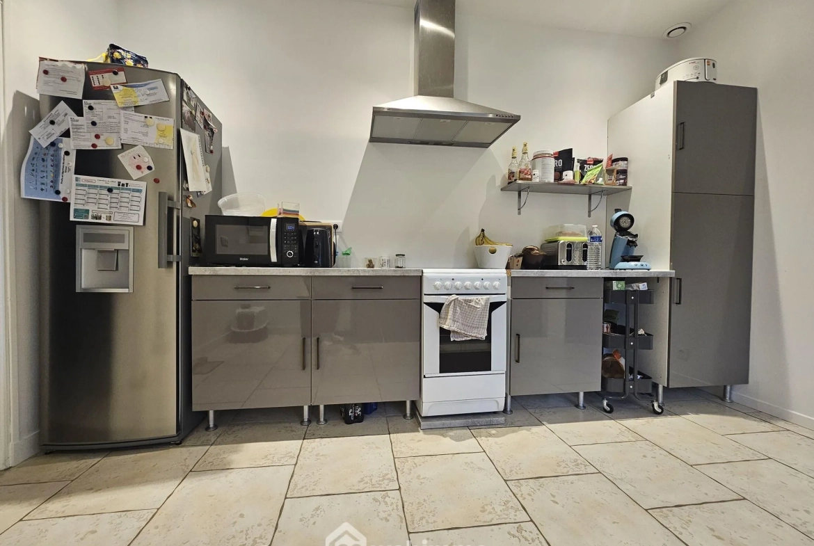 Grande maison familiale à Bouffignereux avec jardin et garage - 309 m² 