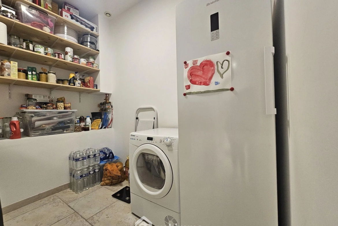 Grande maison familiale à Bouffignereux avec jardin et garage - 309 m² 
