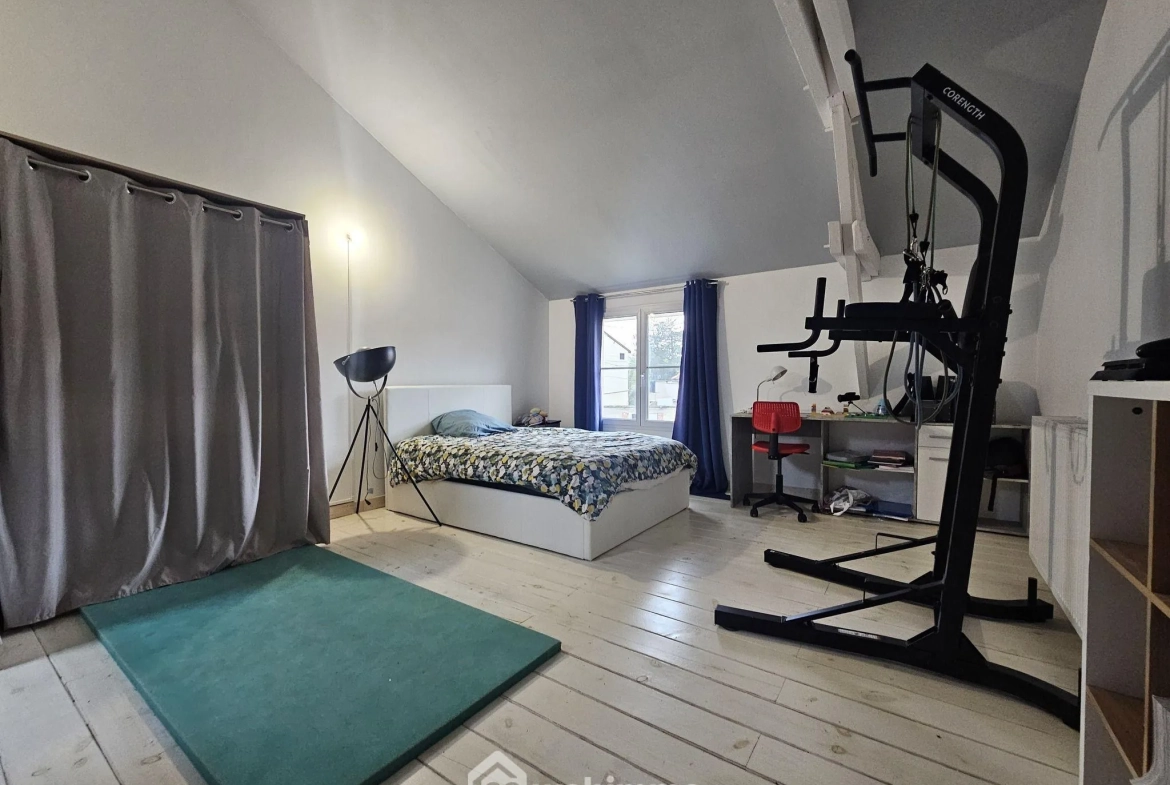 Grande maison familiale à Bouffignereux avec jardin et garage - 309 m² 