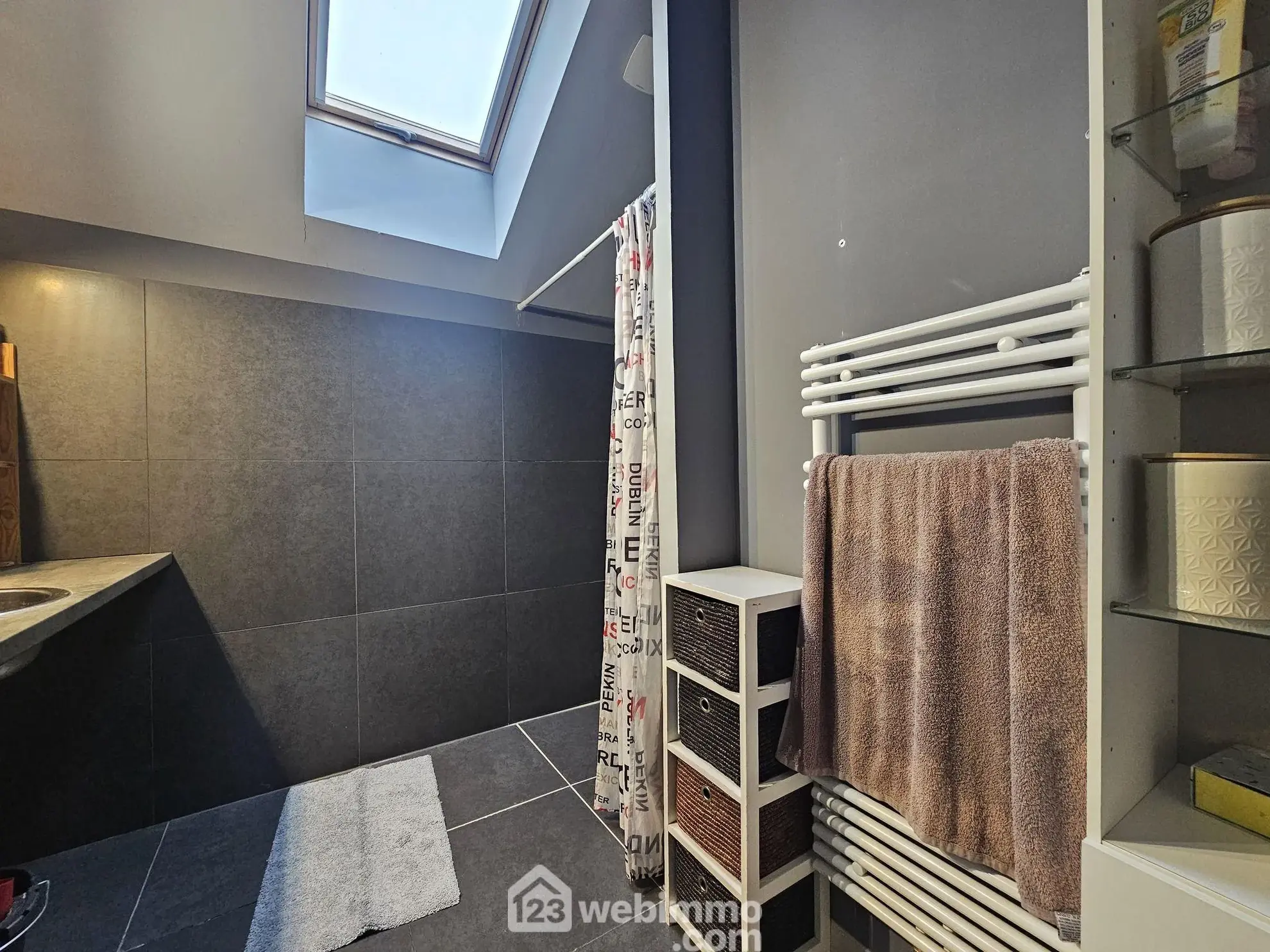 Grande maison familiale à Bouffignereux avec jardin et garage - 309 m² 