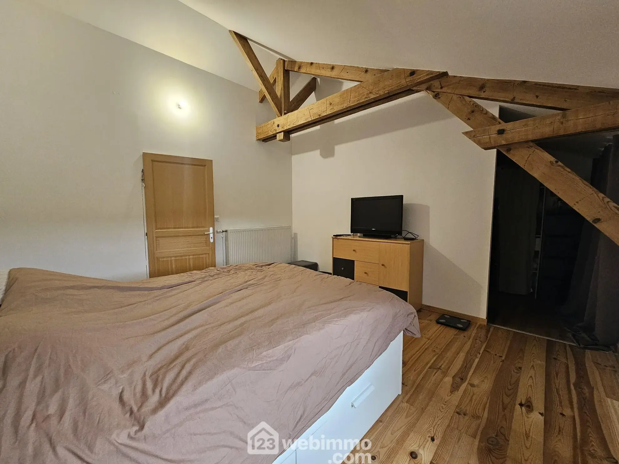 Grande maison familiale à Bouffignereux avec jardin et garage - 309 m² 