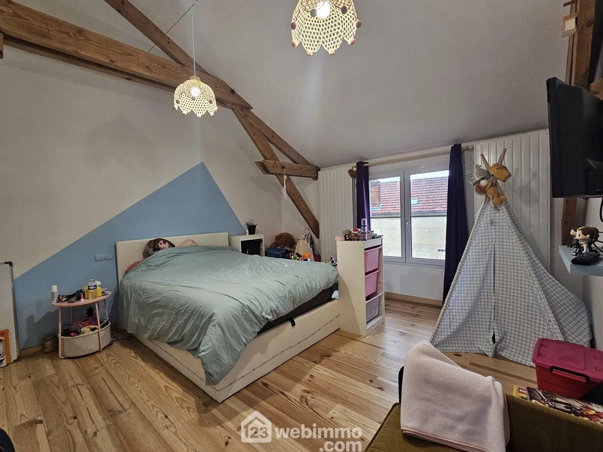 Grande maison familiale à Bouffignereux avec jardin et garage - 309 m² 
