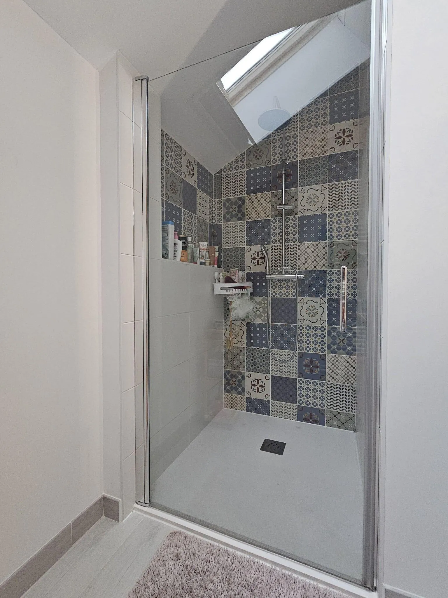 Grande maison familiale à Bouffignereux avec jardin et garage - 309 m² 