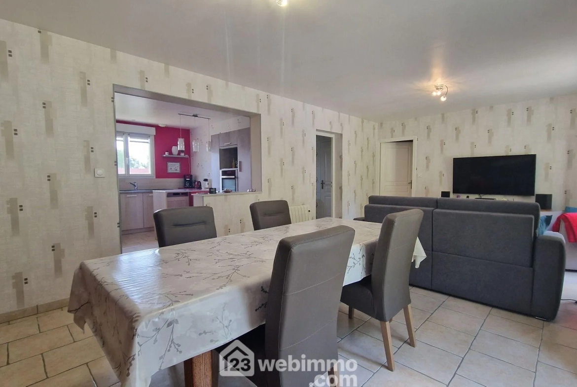 Belle maison de plain-pied de 103 m² à Mons-en-Laonnois avec piscine et garage 