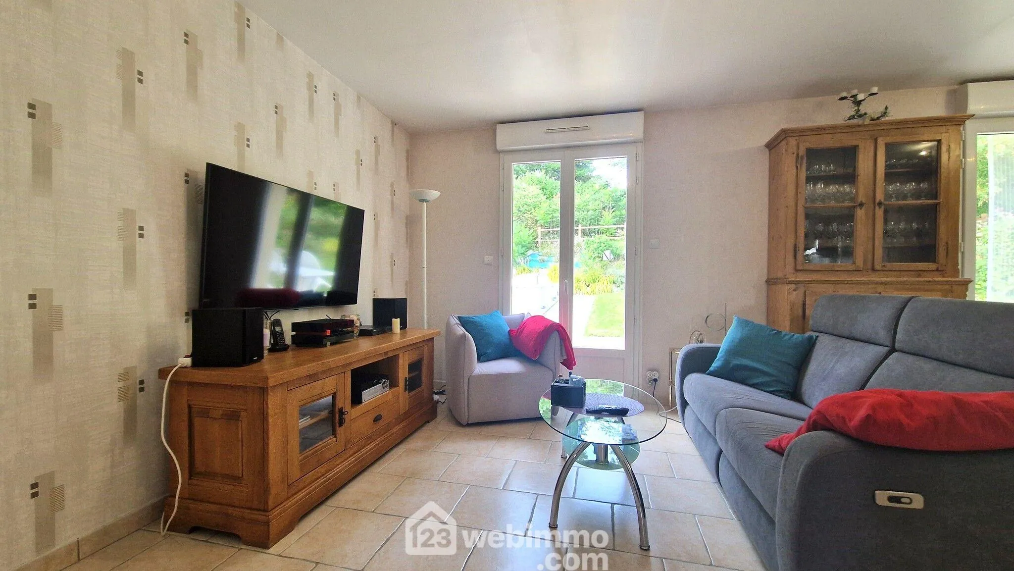 Belle maison de plain-pied de 103 m² à Mons-en-Laonnois avec piscine et garage 