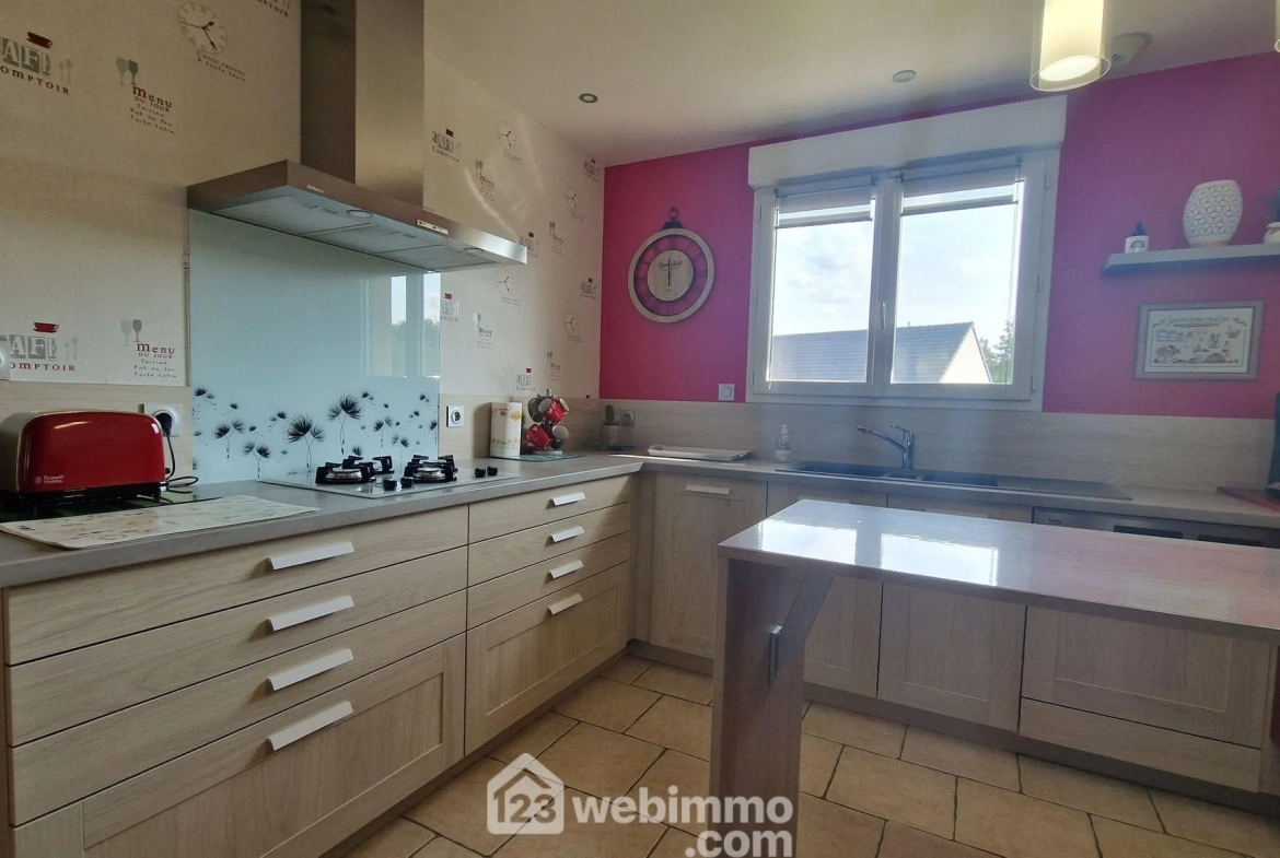 Belle maison de plain-pied de 103 m² à Mons-en-Laonnois avec piscine et garage 
