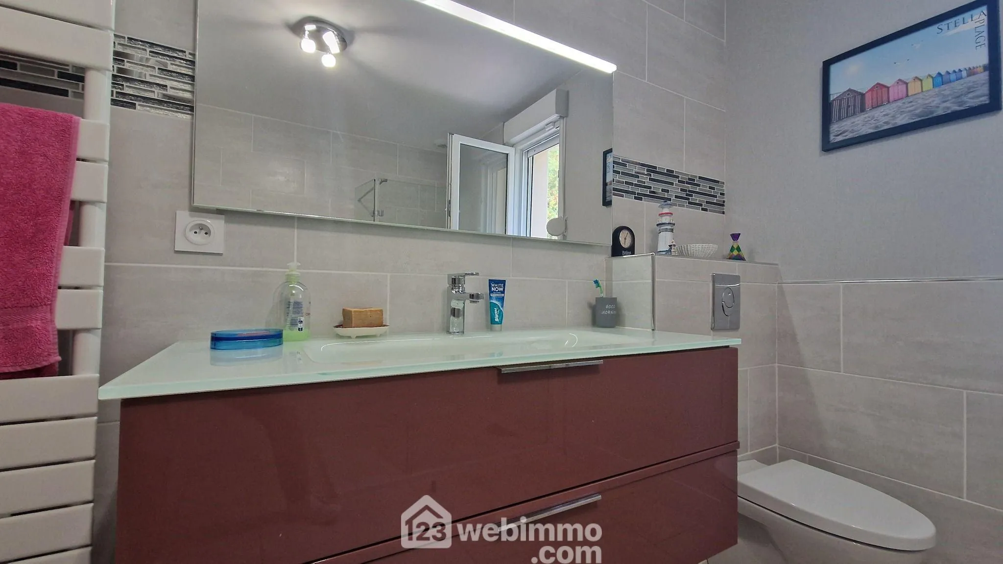 Belle maison de plain-pied de 103 m² à Mons-en-Laonnois avec piscine et garage 