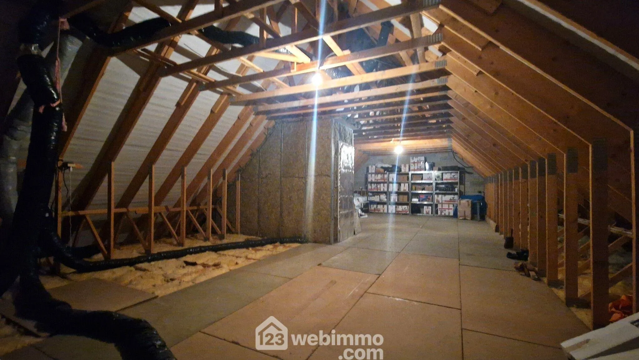 Belle maison de plain-pied de 103 m² à Mons-en-Laonnois avec piscine et garage 