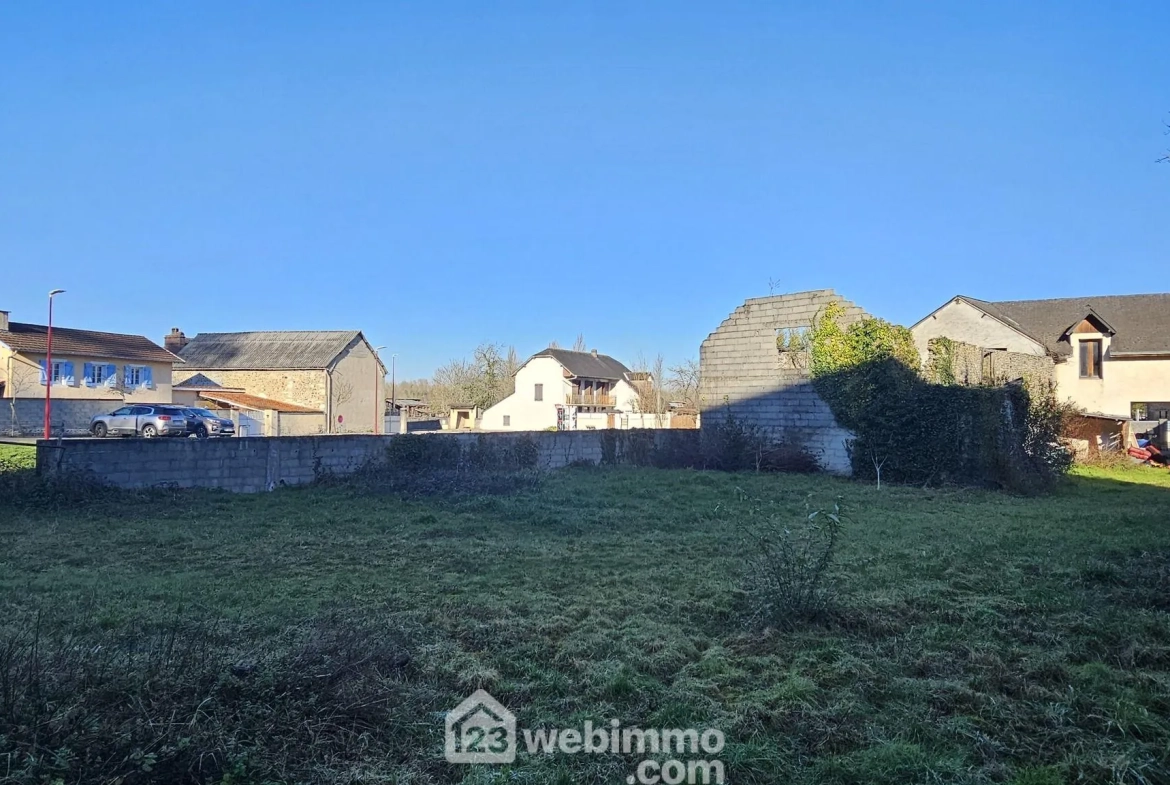 Maison à rénover de 174 m² à Narcastet avec terrain de 1200 m² - Opportunité rare 
