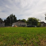 Terrain constructible de 432 m² à Portets dans un lotissement sécurisé