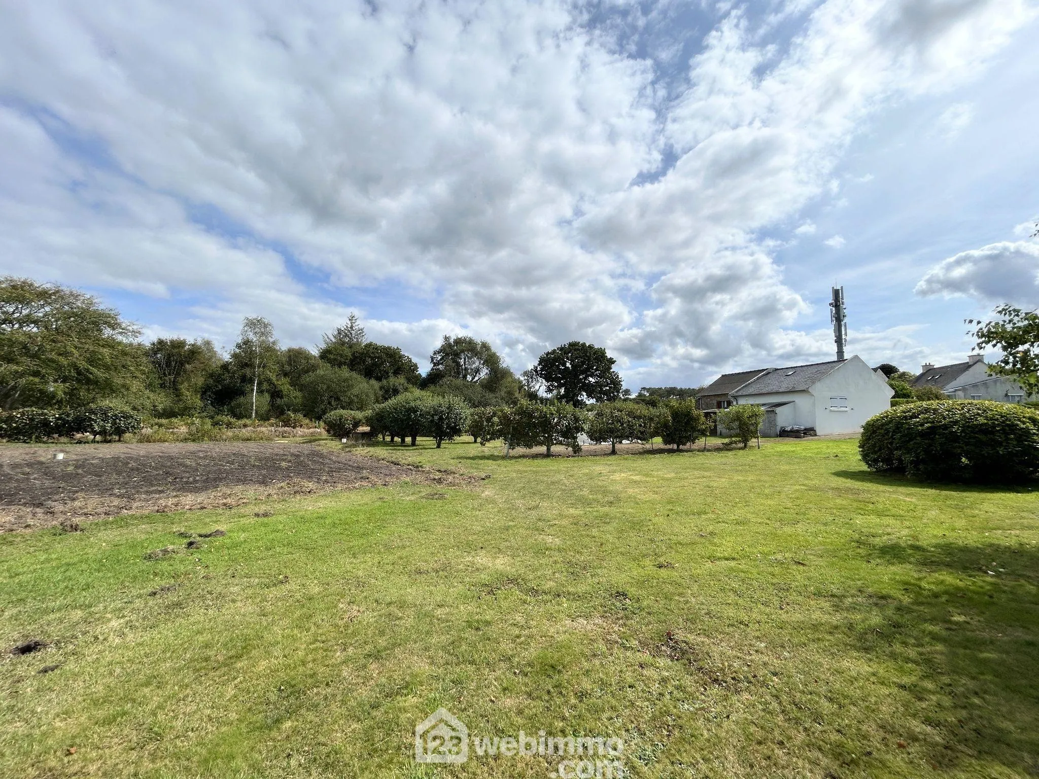 Maison néo-bretonne de 135 m² à Tredrez-Locquemeau proche plage 