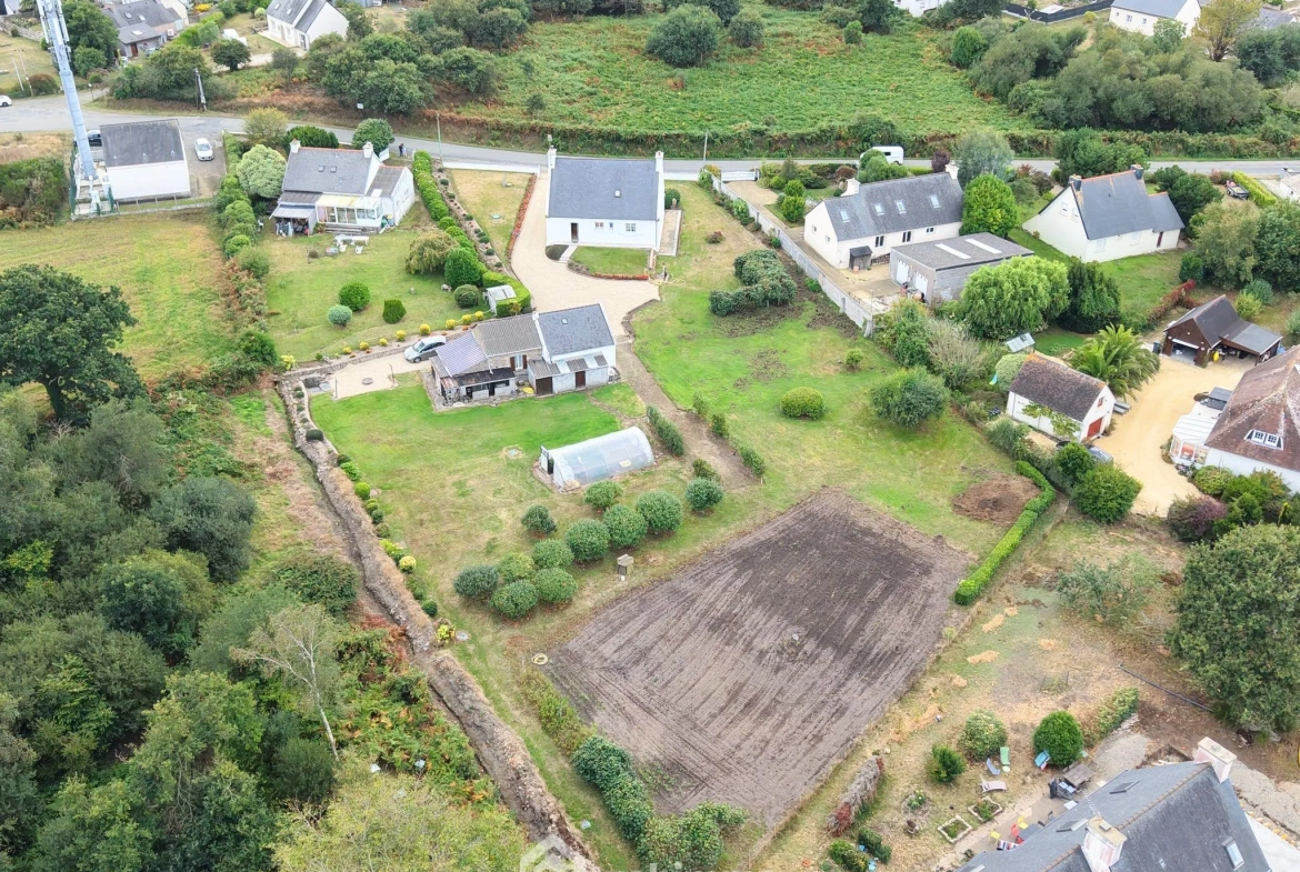 Maison néo-bretonne de 135 m² à Tredrez-Locquemeau proche plage 