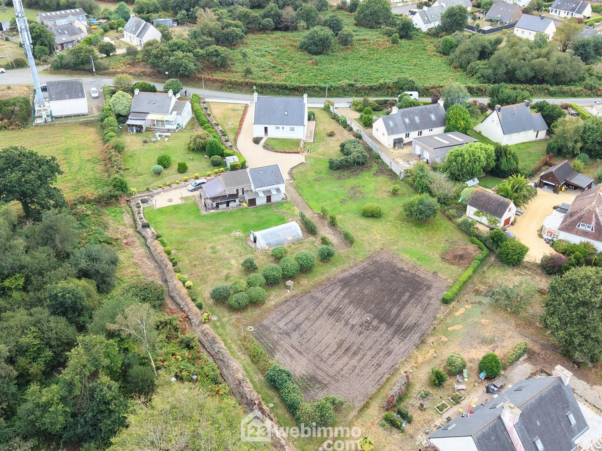 Maison néo-bretonne de 135 m² à Tredrez-Locquemeau proche plage 
