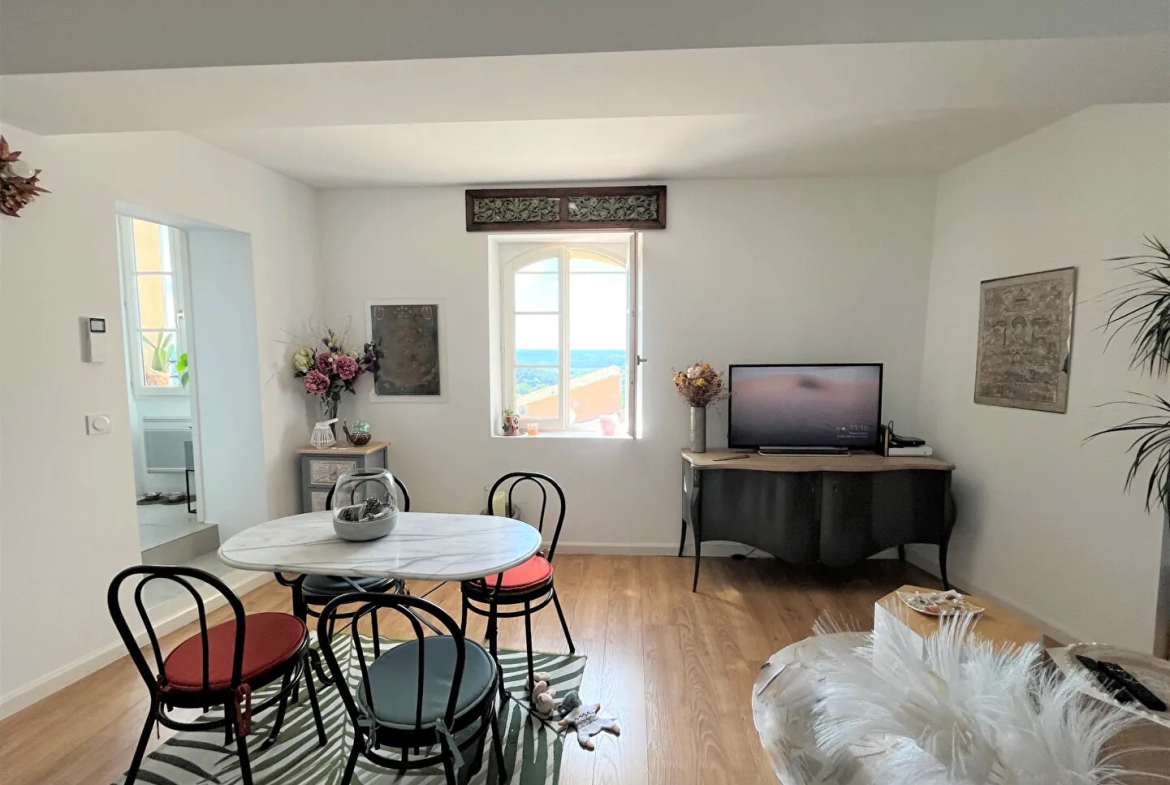 Appartement lumineux et rénové à Eguilles avec vue imprenable 