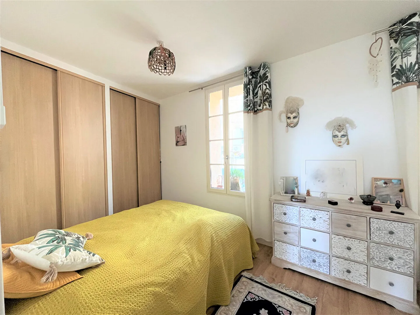 Appartement lumineux et rénové à Eguilles avec vue imprenable 