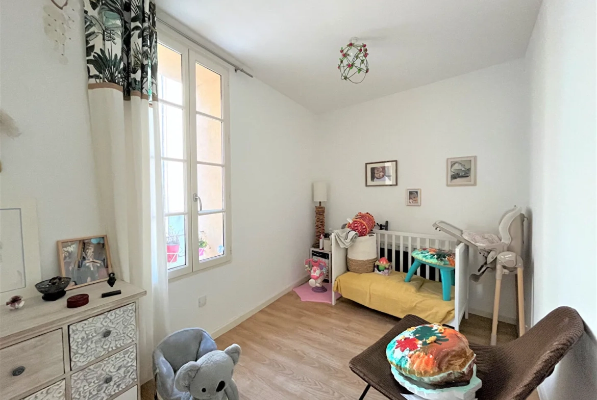 Appartement lumineux et rénové à Eguilles avec vue imprenable 