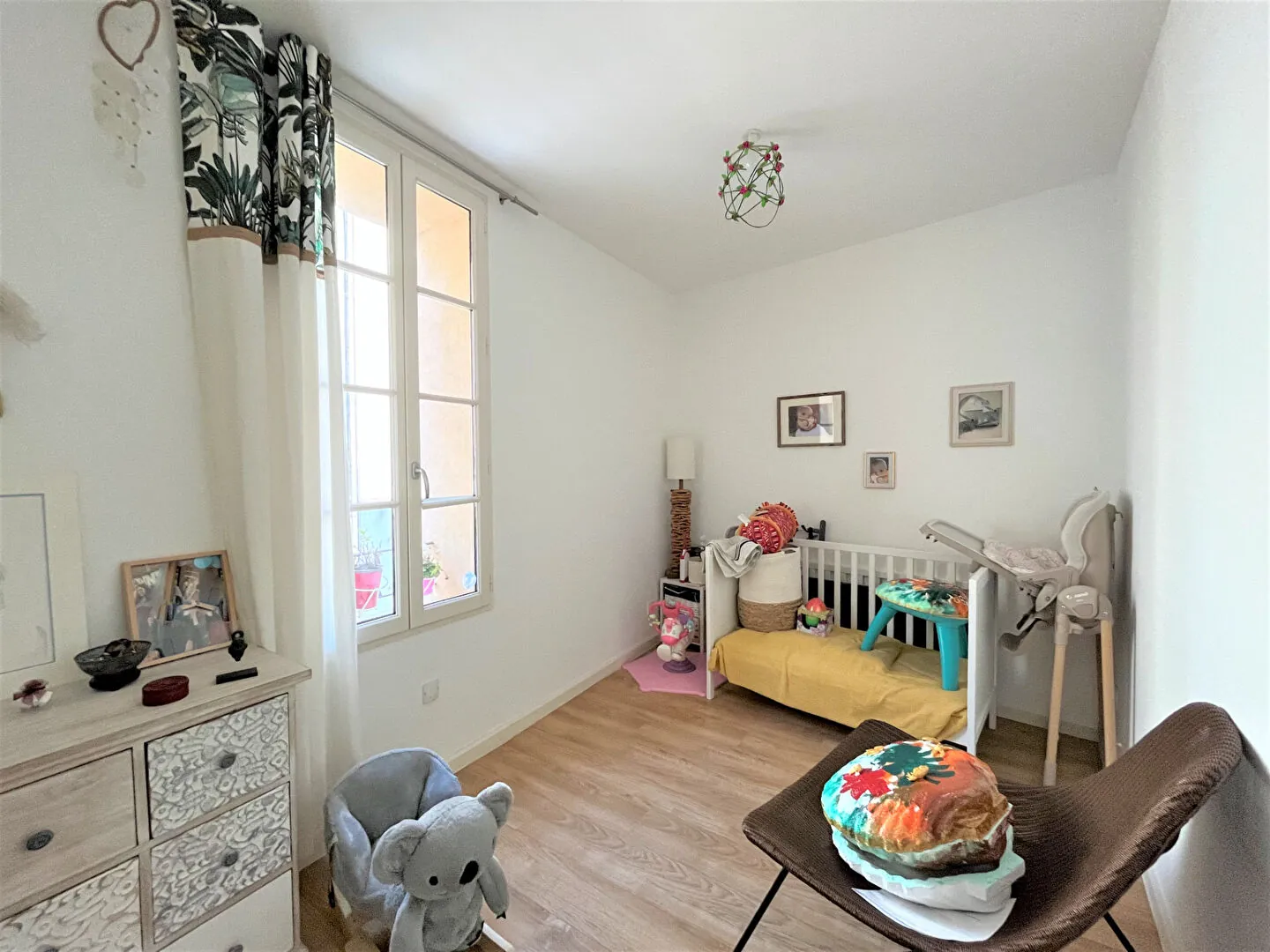 Appartement lumineux et rénové à Eguilles avec vue imprenable 