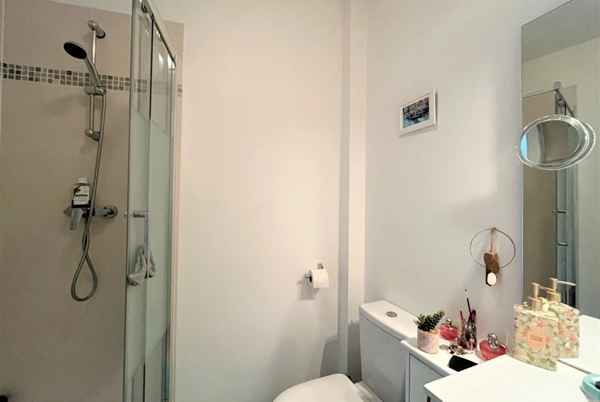 Appartement lumineux et rénové à Eguilles avec vue imprenable 