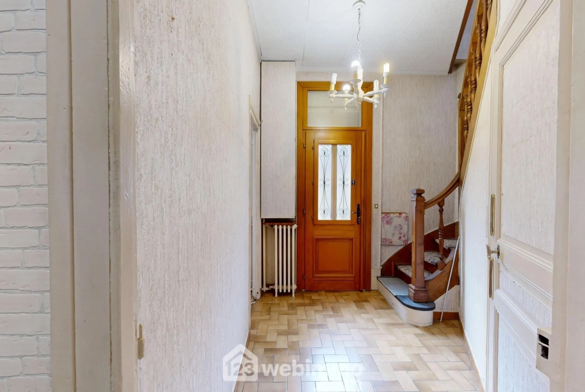 Maison de ville de 75m² à vendre à Compiègne, proche du centre 