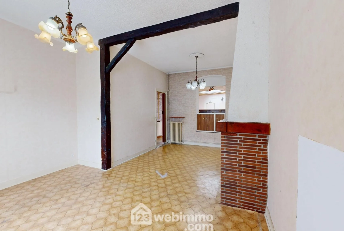 Maison de ville de 75m² à vendre à Compiègne, proche du centre 