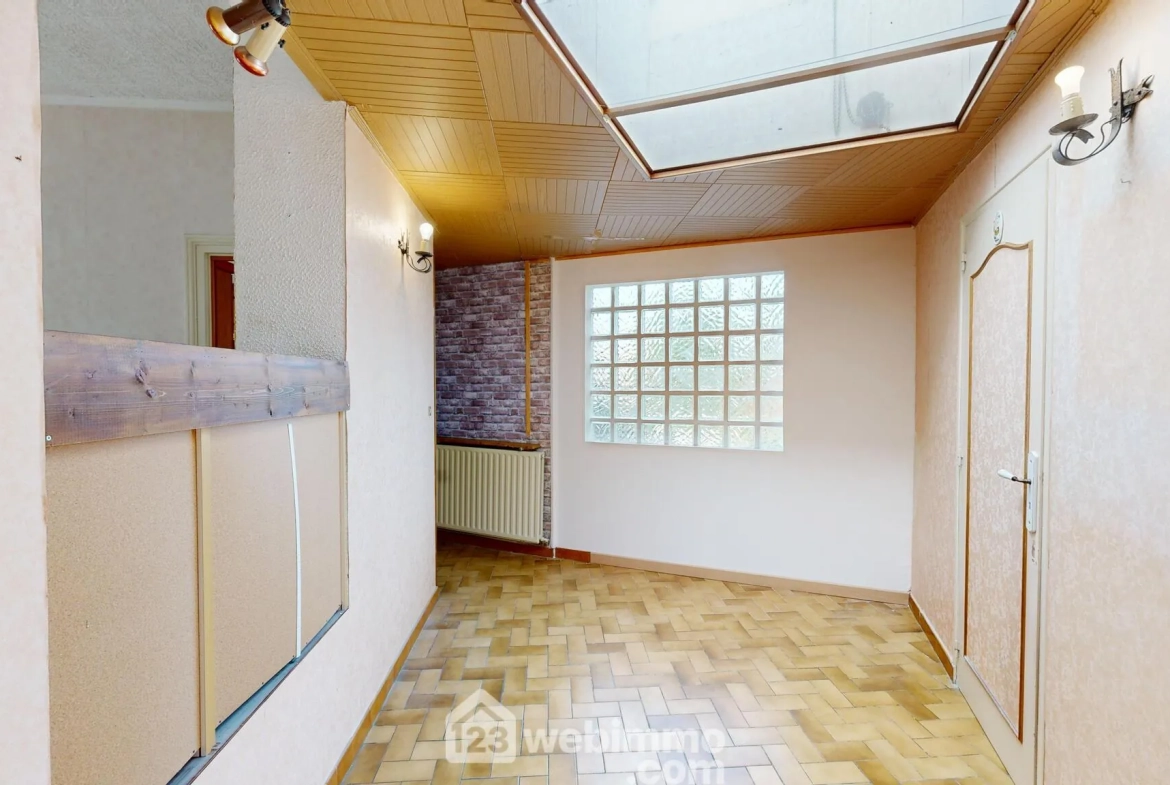 Maison de ville de 75m² à vendre à Compiègne, proche du centre 