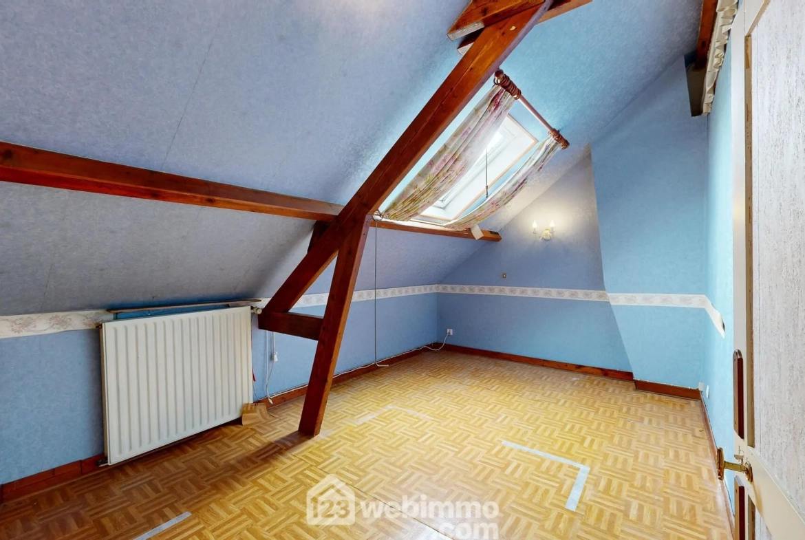 Maison de ville de 75m² à vendre à Compiègne, proche du centre 