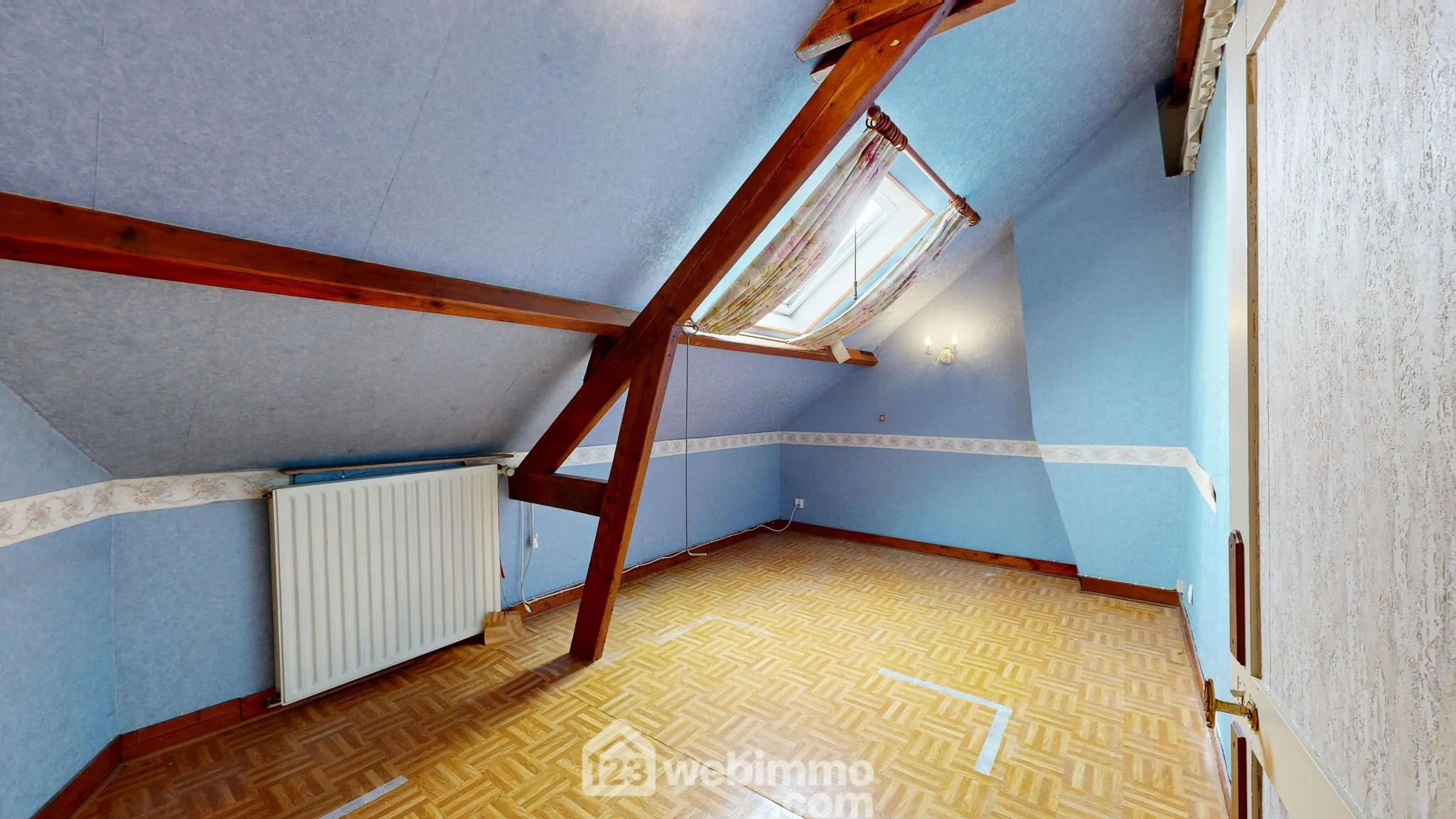Maison de ville de 75m² à vendre à Compiègne, proche du centre 