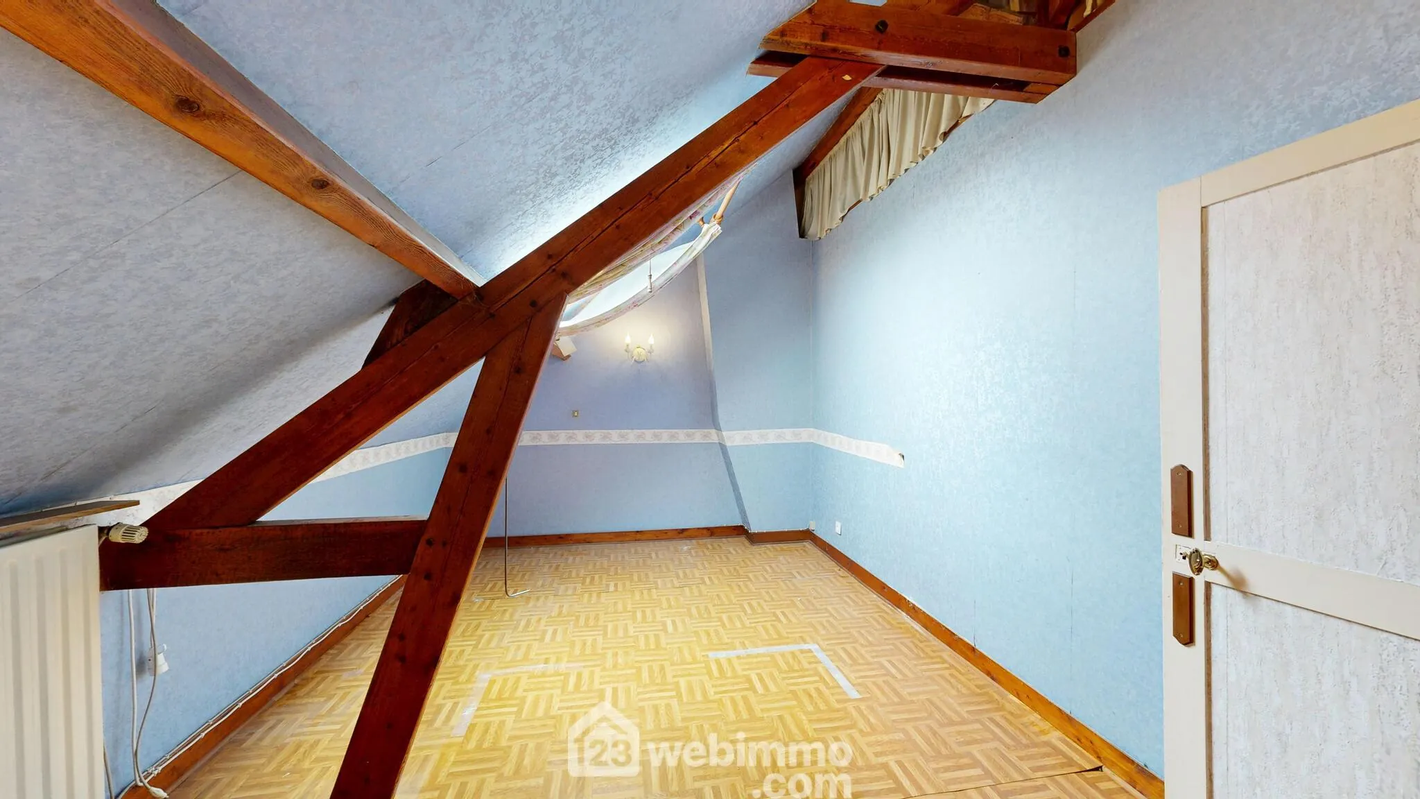 Maison de ville de 75m² à vendre à Compiègne, proche du centre 